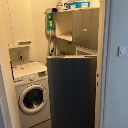 Spacious 7 Min From Train Station * Cannes
