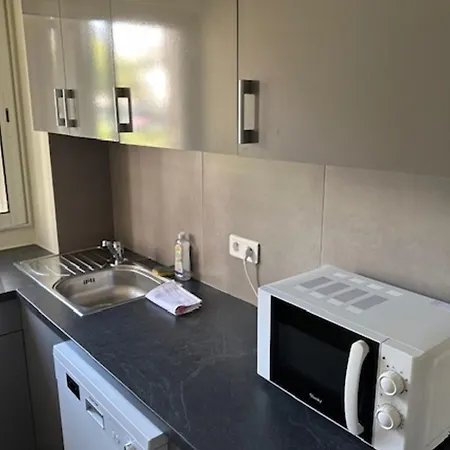 Apartment Spacious 7 Min From Train Station Cannes