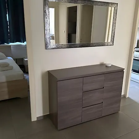 Apartment Spacious 7 Min From Train Station Cannes